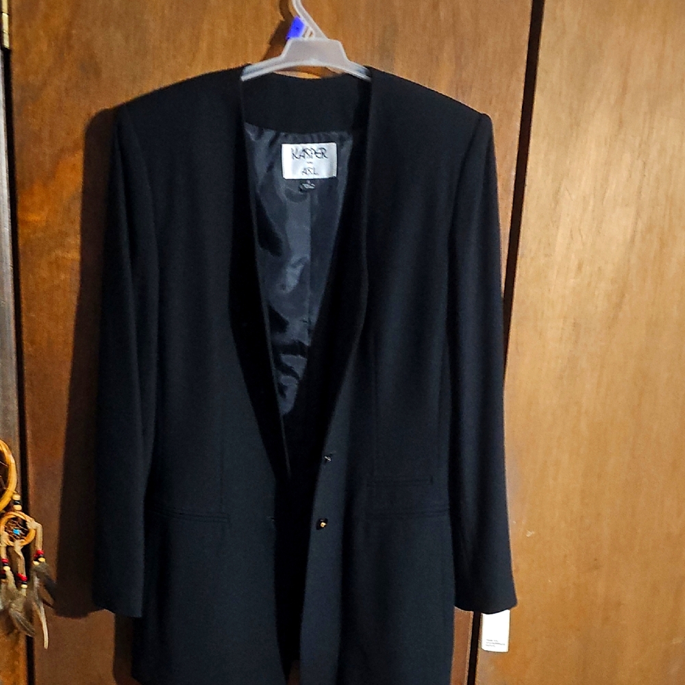 Kasper Women's Black Blazer NWT